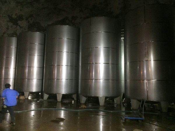 不鏽（xiù）鋼容器